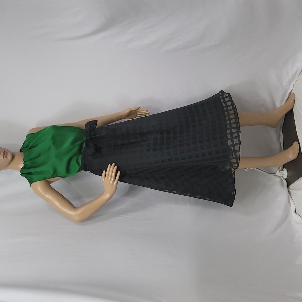 English Factory Red Plaid Organza Fit And Flare Holuday Skirt - Picture 4 of 15